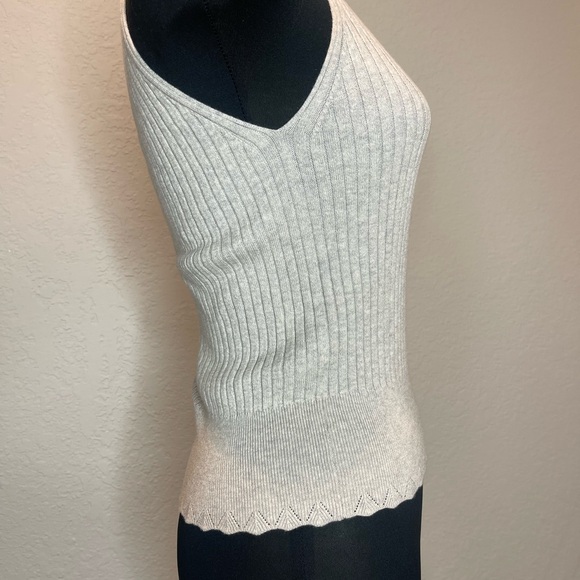 Express Cream Ribbed Button-Front Tank Top - Picture 2 of 4